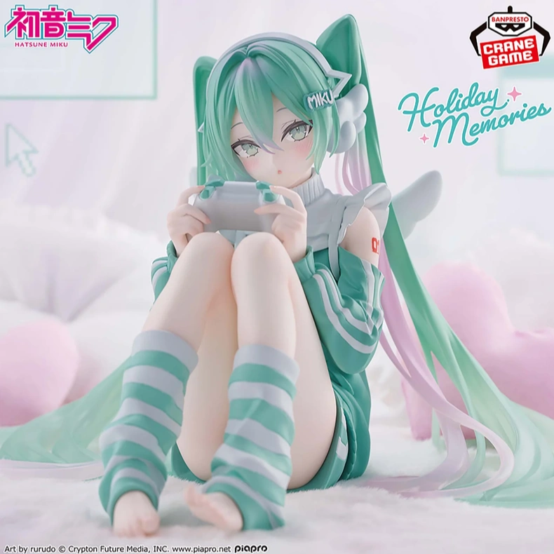 Vocaloid Holiday Memories Hatsune Miku (Game) Figure