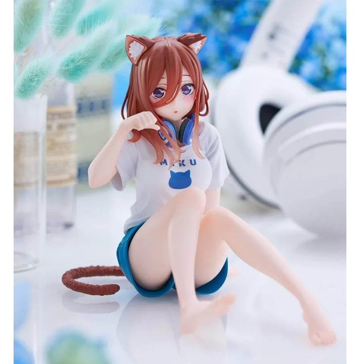 The Quintessential Quintuplets Desktop Nakano Miku Cat room wear ver.