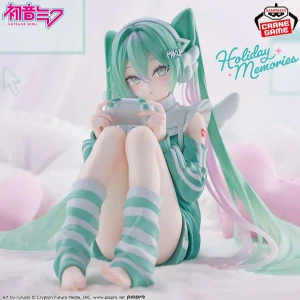 Vocaloid Holiday Memories Hatsune Miku (Game) Figure