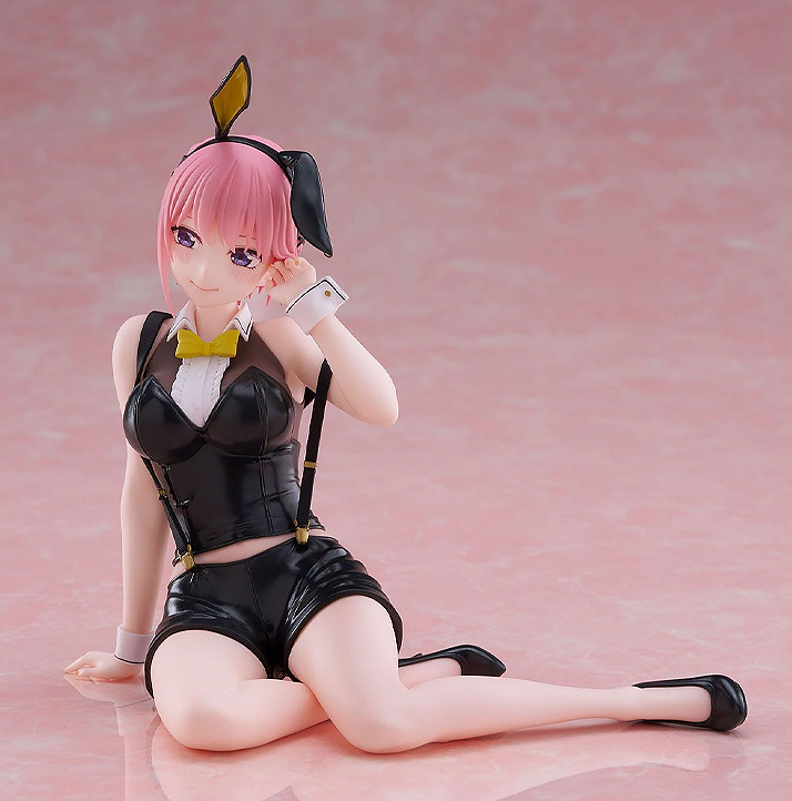 The Quintessential Quintuplets Desktop Cute Ichika Nakano (Bunny Ver.) Figure
