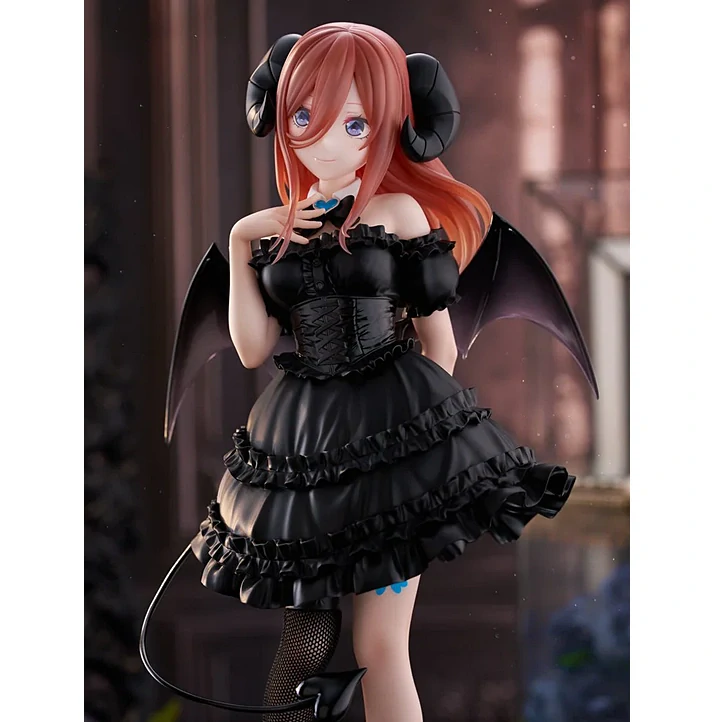 The Quintessential Quintuplets BiCute Dark Miku Nakano Figure